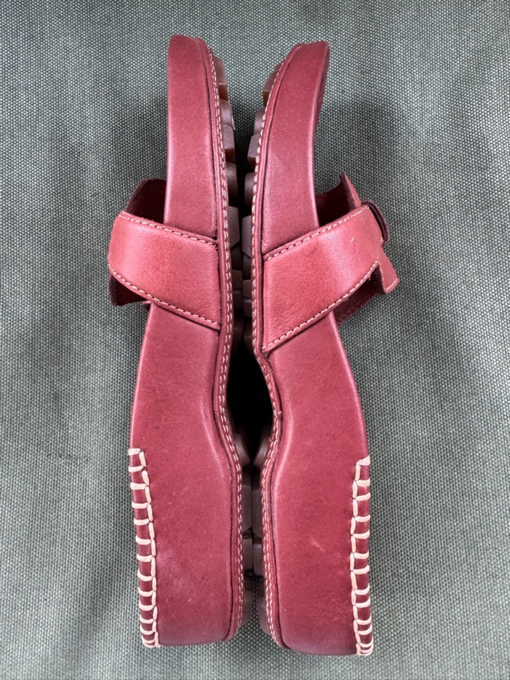 Timberland Women's Burgundy Leather Slide Sandals with Stitched Trim - Picture 7 of 12